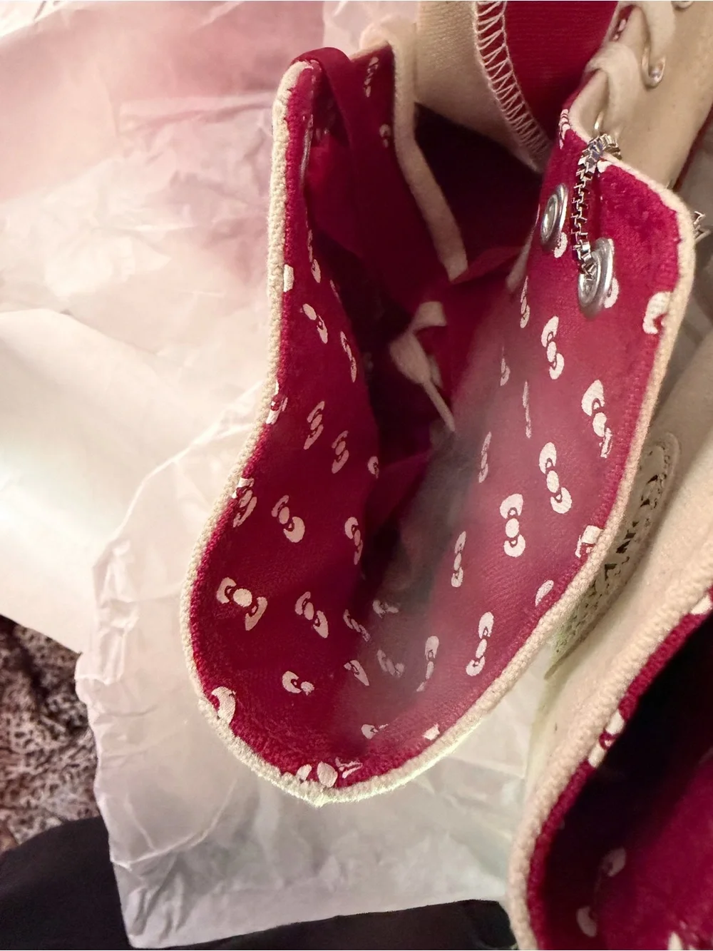 Converse X Hello Kitty Chuck 70 Hi Swarovski